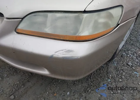 2000 Honda Accord 2.3 Lx z USA, uszkodzony, nr VIN 3HGCG6652YG703719